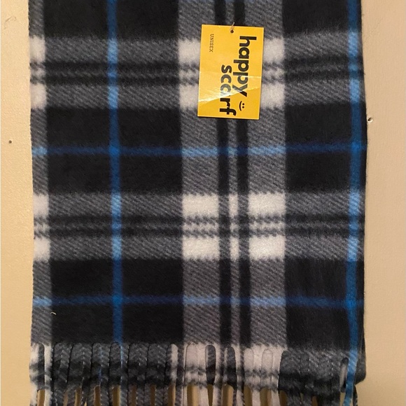 Plaid Scarf - Picture 5 of 6
